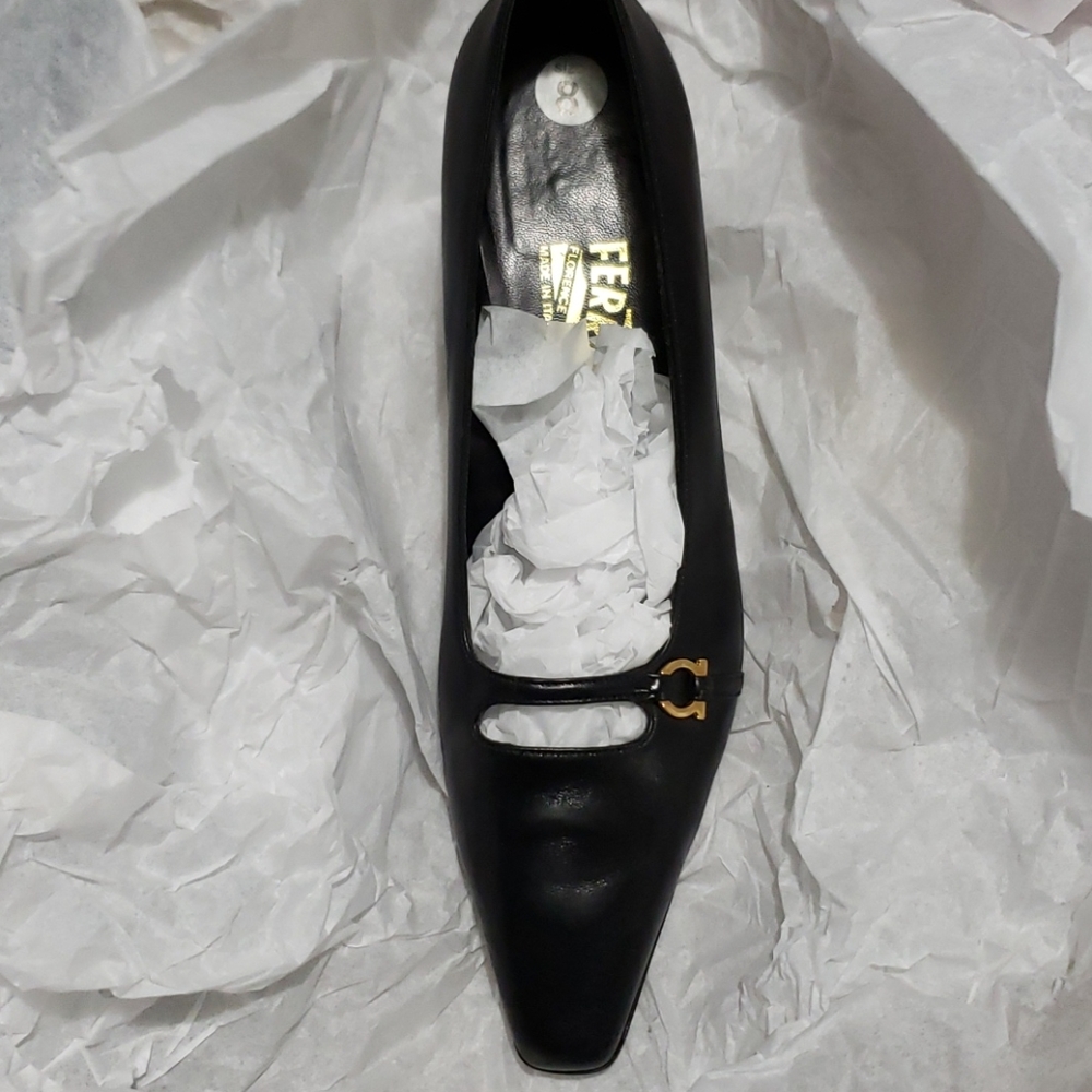 Salvatore Ferragamo shoes size 8 B